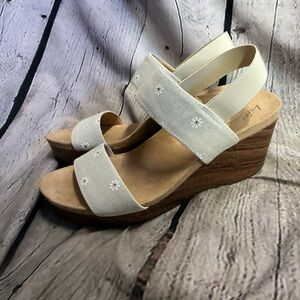 Life Stride Delta Faux Wood Wedge Slingback Sandals Tan Flower Women’s‎ 10M EUC